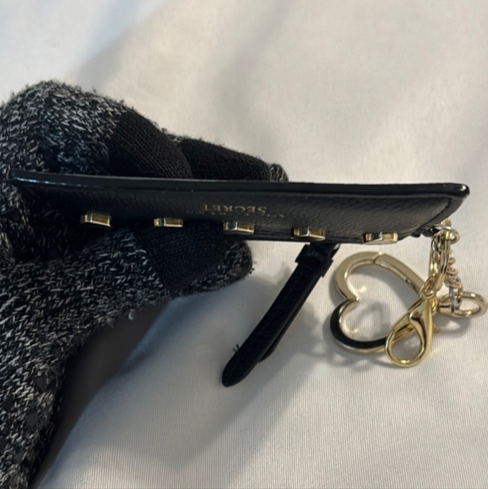 New💕Victoria's Secret Black and Gold Key Card Holder - Picture 6 of 7